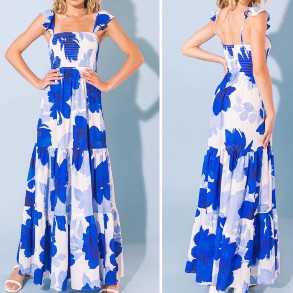 🆕 /CHARLOTTE/ Blue Floral Smocked Bodice Maxi Dress